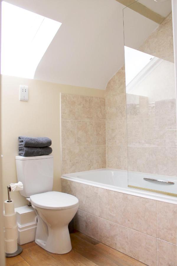 Charming 1-Bed Loft In Caerleon Apartman Newport Kültér fotó