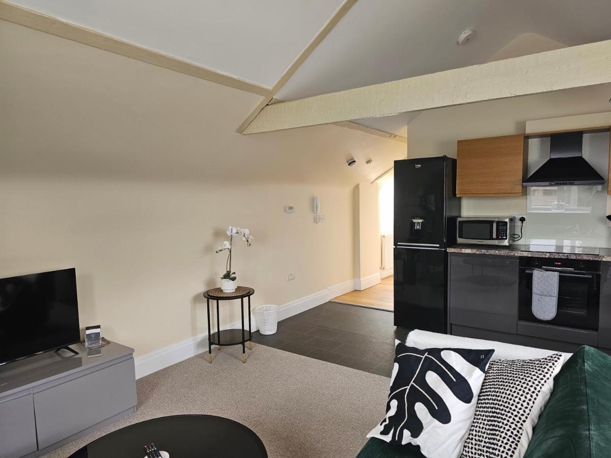 Charming 1-Bed Loft In Caerleon Apartman Newport Kültér fotó