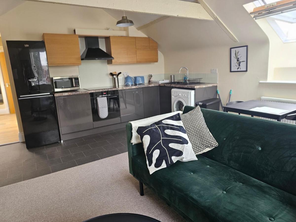 Charming 1-Bed Loft In Caerleon Apartman Newport Kültér fotó